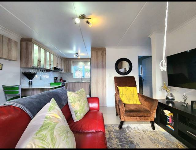 2 BEDROOM APARTMENT TO LET IN GOODWOOD ESTATE